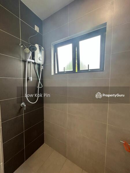 Terraced House for Rent in Dengkil (Selangor) - Low Kok Pin - Bathroom - PropertyGuru.com.my