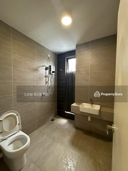 Terraced House for Rent in Dengkil (Selangor) - Low Kok Pin - Bathroom - PropertyGuru.com.my