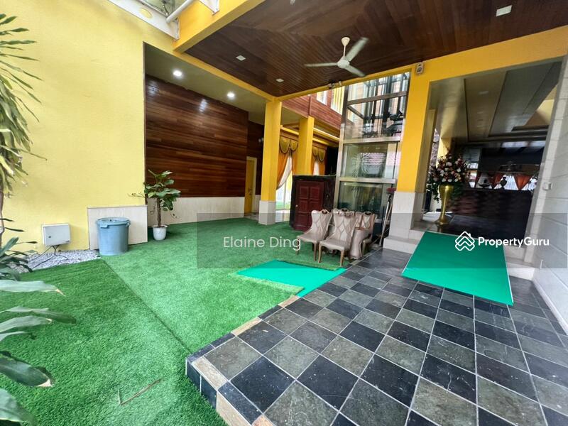 Bungalow for Sale in Country Heights (Kajang) - Elaine Ding - Entrance - PropertyGuru.com.my