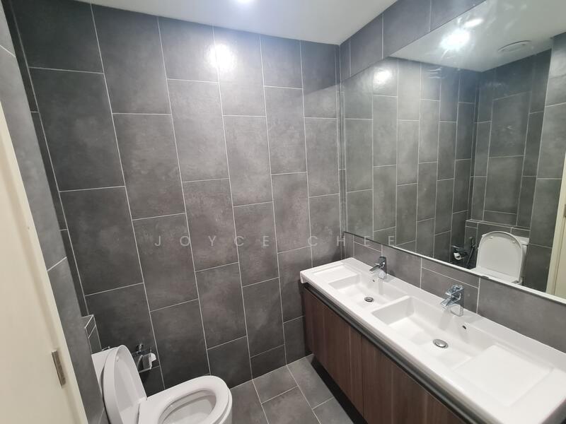 Servis Apartment untuk Disewa di Ativo Suites @ Damansara Avenue - Joyce Chee - Bathroom - PropertyGuru.com.my