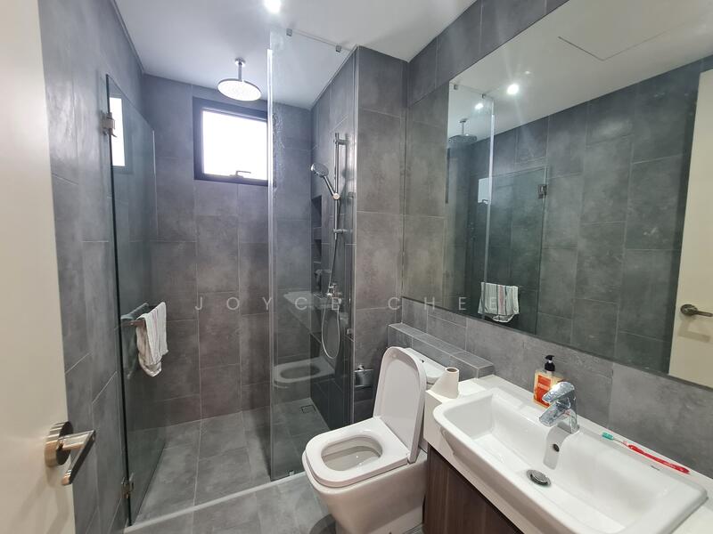 Servis Apartment untuk Disewa di Ativo Suites @ Damansara Avenue - Joyce Chee - Bathroom - PropertyGuru.com.my