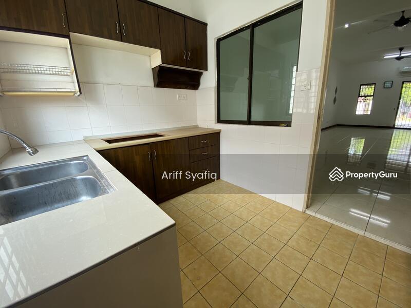 Rumah Teres 2-Tingkat untuk Dijual di Desa Kasia (Nilai) - Ariff Syafiq - Kitchen - PropertyGuru.com.my