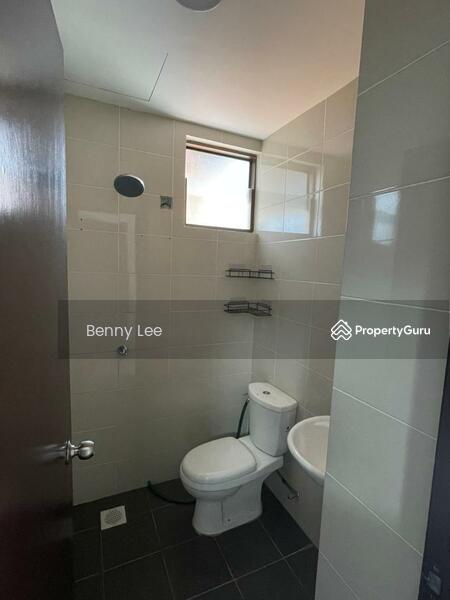 Kondominium untuk Disewa di Residensi Zamrud - Benny Lee - Bathroom - PropertyGuru.com.my