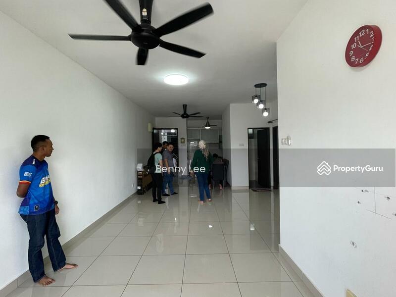 Kondominium untuk Disewa di Residensi Zamrud - Benny Lee - Living Room - PropertyGuru.com.my