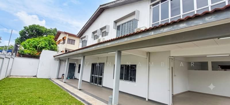 Rumah Teres 2 Tingkat untuk Dijual di Serdang (Seri Kembangan) - Madhavan Nambiar - Exterior - PropertyGuru.com.my