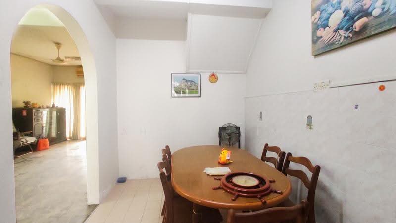 2-storey Terraced House for Sale in Taman Bidara (Seremban) - Kah Hee Lim - Dining Room - PropertyGuru.com.my