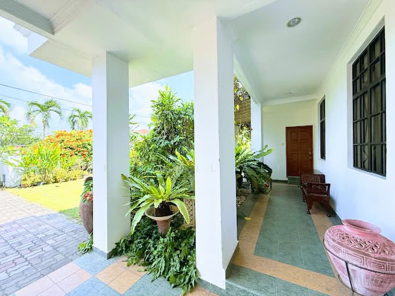 Rumah Banglo untuk Dijual di Bandar Baru Bangi (Selangor) - M Jamil Ali - Entrance - PropertyGuru.com.my