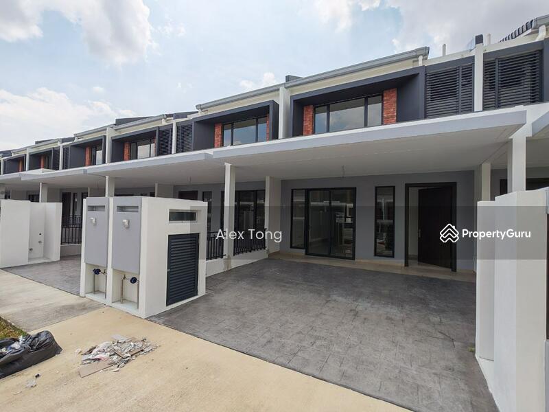 2-storey Terraced House for Sale in Shah Alam (Selangor) - Alex Tong - Exterior - PropertyGuru.com.my
