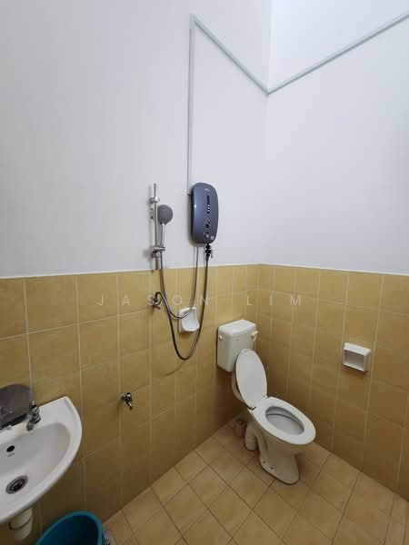 2-storey Terraced House for Rent in Austin Crest (Johor Bahru) - Jason Lim - Bathroom - PropertyGuru.com.my