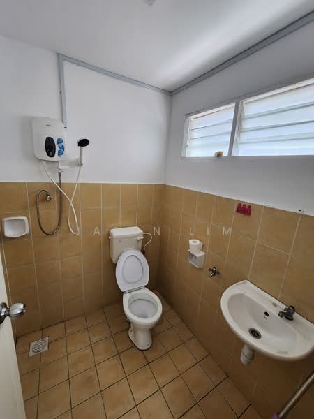 2-storey Terraced House for Rent in Austin Crest (Johor Bahru) - Jason Lim - Bathroom - PropertyGuru.com.my