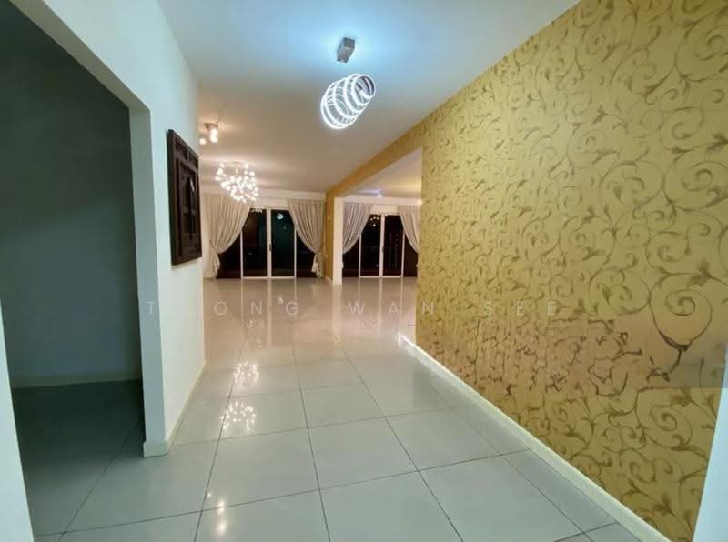 Condominium for Sale at Kiaramas Cendana - Thong Wan See - Hallway - PropertyGuru.com.my