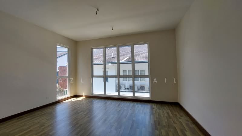Rumah Berkembar untuk Dijual di Seremban (Negeri Sembilan) - Azlin Ismail - Living Room - PropertyGuru.com.my