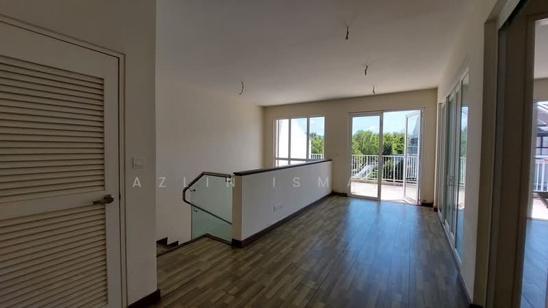 Rumah Berkembar untuk Dijual di Seremban (Negeri Sembilan) - Azlin Ismail - Hallway - PropertyGuru.com.my