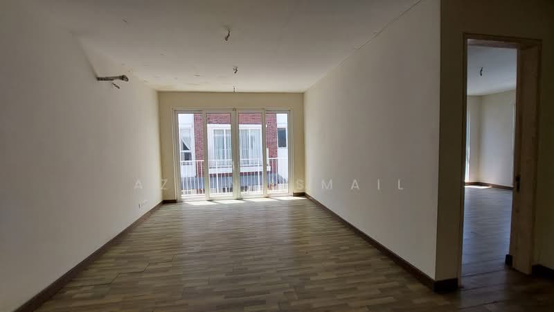 Rumah Berkembar untuk Dijual di Seremban (Negeri Sembilan) - Azlin Ismail - Living Room - PropertyGuru.com.my