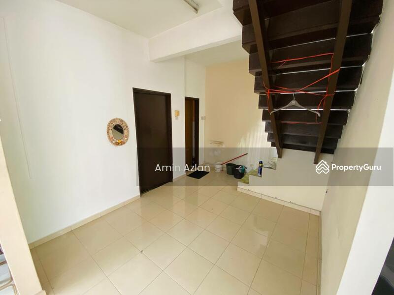 2-storey Terraced House for Sale in Batu Caves (Selangor) - Amin Azlan - Hallway - PropertyGuru.com.my