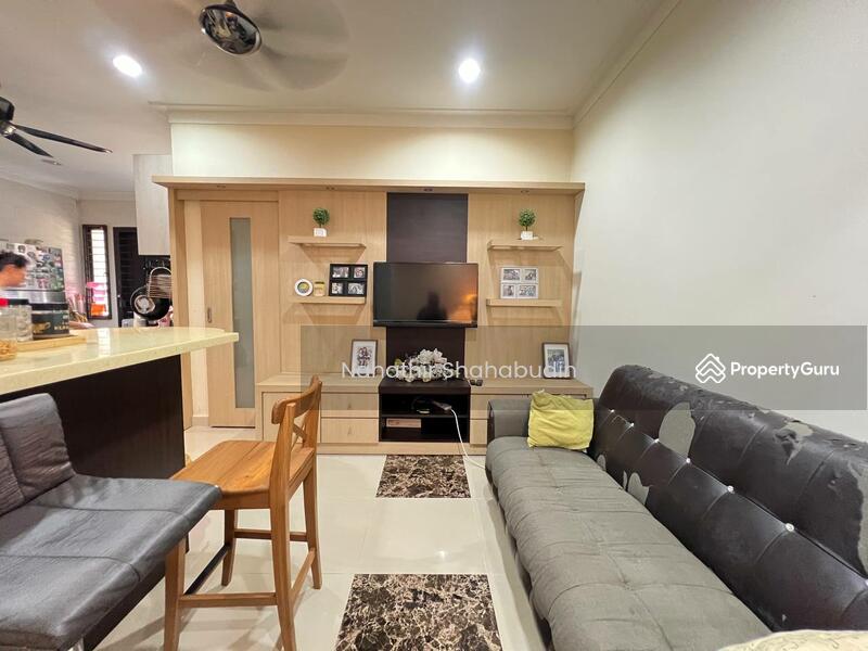 2-storey Terraced House for Sale in Bukit Jelutong (Shah Alam) - Nahathir Shahabudin - Living Room - PropertyGuru.com.my