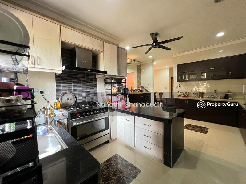 2-storey Terraced House for Sale in Bukit Jelutong (Shah Alam) - Nahathir Shahabudin - Kitchen - PropertyGuru.com.my