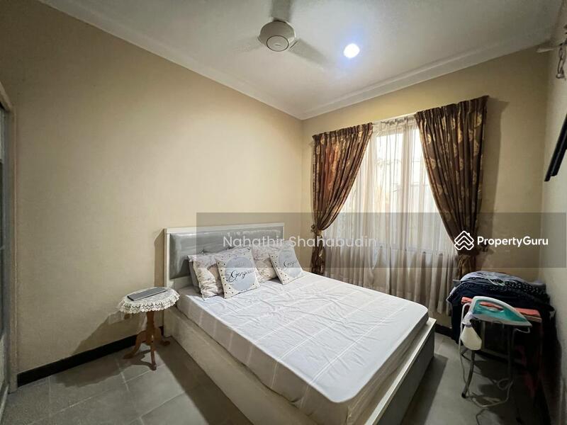 2-storey Terraced House for Sale in Bukit Jelutong (Shah Alam) - Nahathir Shahabudin - Bedroom - PropertyGuru.com.my