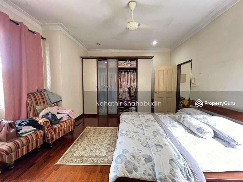 2-storey Terraced House for Sale in Bukit Jelutong (Shah Alam) - Nahathir Shahabudin - Master Bedroom - PropertyGuru.com.my