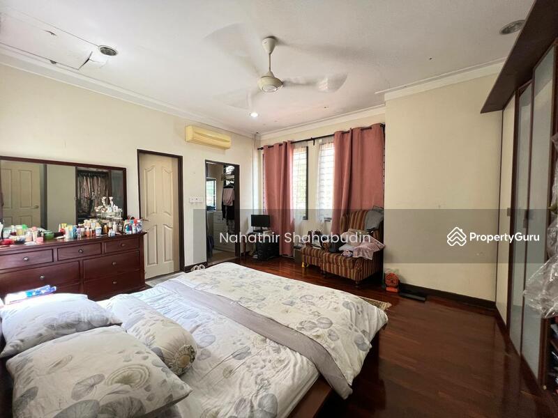 2-storey Terraced House for Sale in Bukit Jelutong (Shah Alam) - Nahathir Shahabudin - Master Bedroom - PropertyGuru.com.my