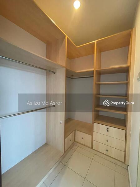 Wardrob Master Bedroom
