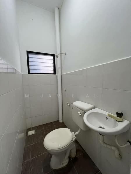Terraced House for Sale in Batu Pahat (Johor) - M Jamil Ali - Bathroom - PropertyGuru.com.my
