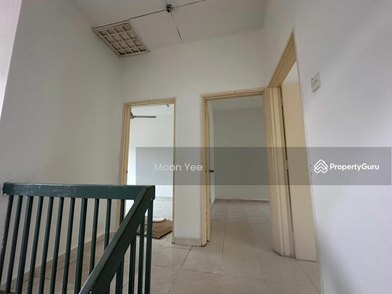 Terraced House for Sale in Usj 13 (Subang Jaya) - Moon Yee - Corridor - PropertyGuru.com.my