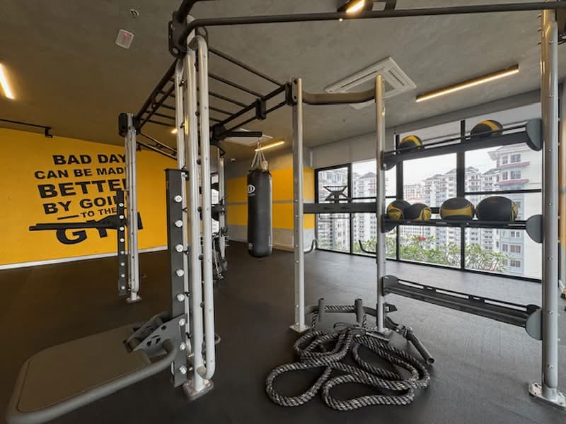 Servis Apartment untuk Disewa di The Arcuz - EE Ling - workout gym at level 10 - PropertyGuru.com.my