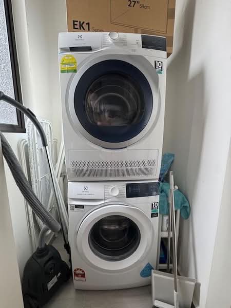 Servis Apartment untuk Disewa di The Arcuz - EE Ling - Electrolux washing machine & dryer - PropertyGuru.com.my