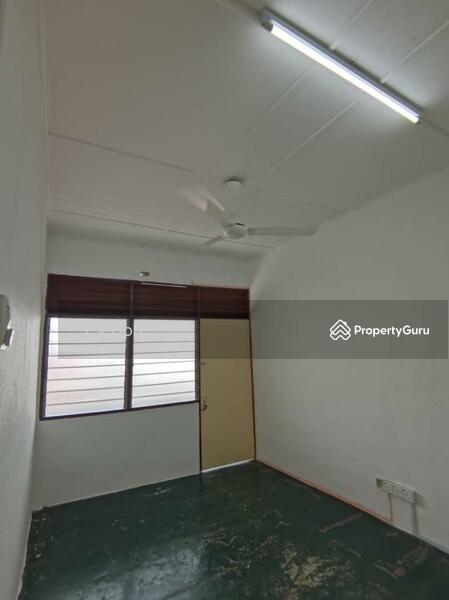 2-storey Terraced House for Sale in Taman Lip Sin (Sungai Dua) - CK Goh - Bedroom - PropertyGuru.com.my