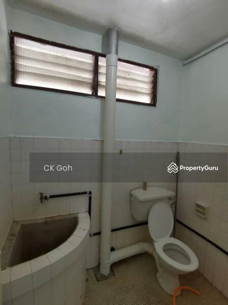 2-storey Terraced House for Sale in Taman Lip Sin (Sungai Dua) - CK Goh - Bathroom - PropertyGuru.com.my