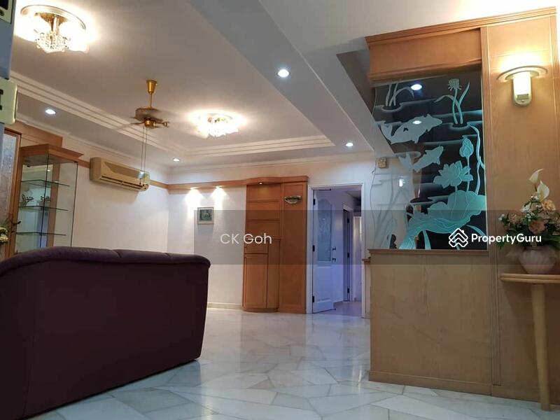 2-storey Terraced House for Sale in Sungai Nibong (Bayan Lepas) - CK Goh - Living Room - PropertyGuru.com.my