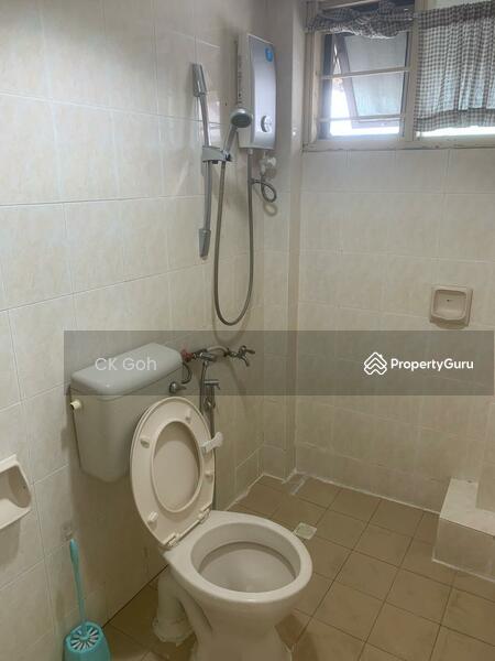 2.5-storey Terraced House for Sale in Sungai Nibong (Bayan Lepas) - CK Goh - Bathroom - PropertyGuru.com.my