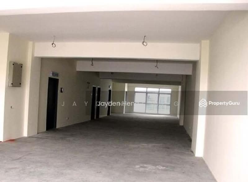 Office for Sale in Petaling Jaya (Selangor) - Jayden Heng - Hallway - PropertyGuru.com.my