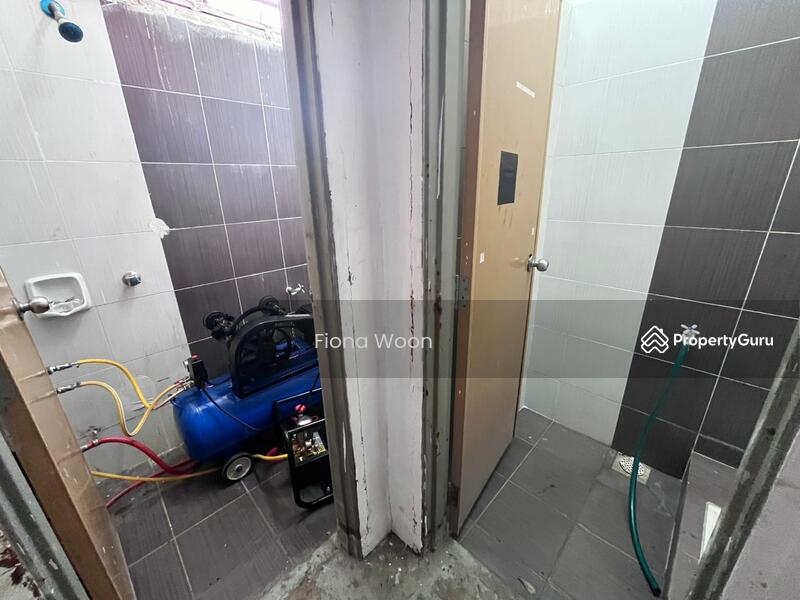 Shop for Sale in Bemban (Melaka) - Fiona Woon - Bathroom - PropertyGuru.com.my