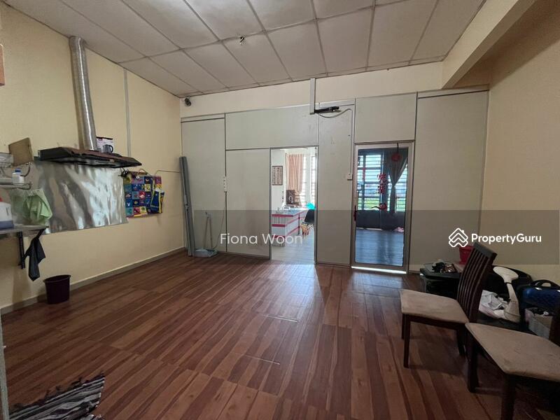 Shop for Sale in Bemban (Melaka) - Fiona Woon - Living Room - PropertyGuru.com.my