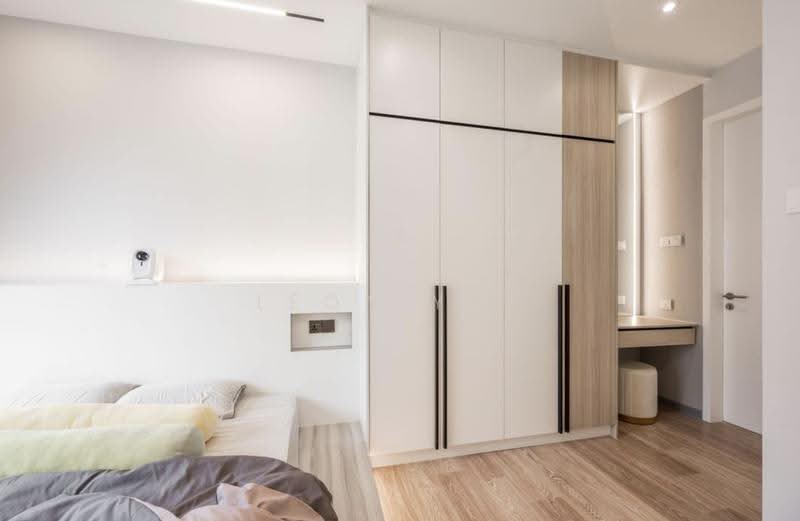 Condominium for Sale at The Z Residence - Leon Yap - Master Bedroom - PropertyGuru.com.my