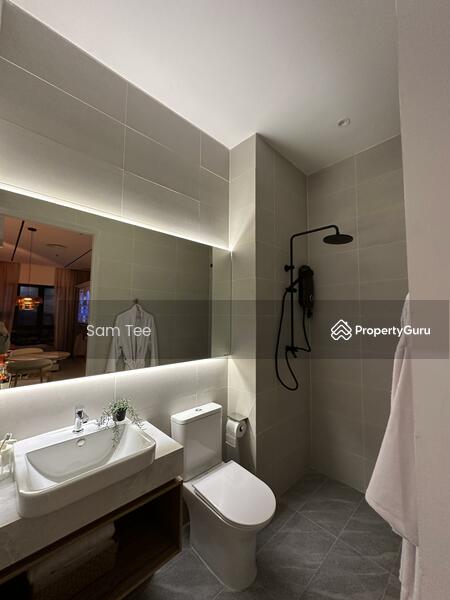 Service Residence for Sale at Summer Suites - Residensi Bukit Meldrum - Sam Tee - Bathroom - PropertyGuru.com.my
