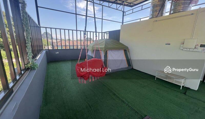 For Sale - hala bercham timur