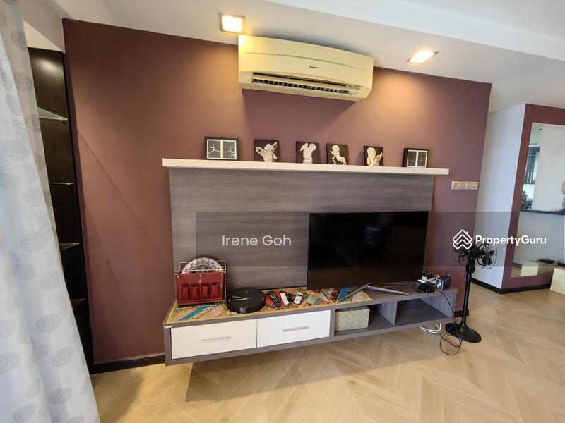 For Rent - Miami Green