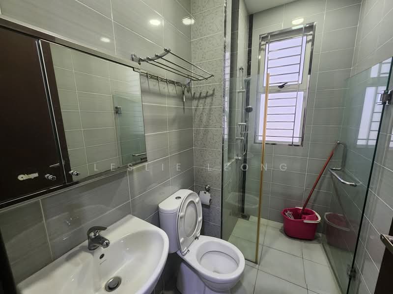Semi-Detached House for Sale in Bandar Baru Selayang (Selayang) - Leslie Leong - Bathroom - PropertyGuru.com.my