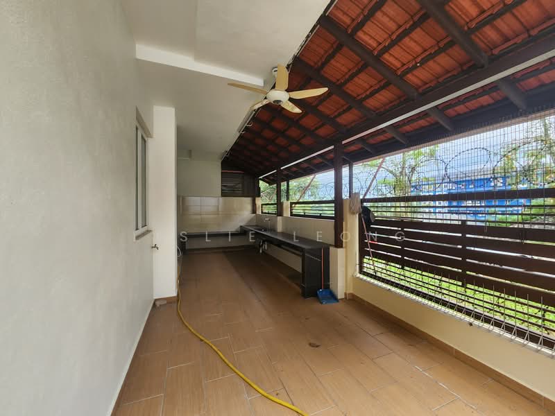 Rumah Berkembar untuk Dijual di Batu Caves (Selangor) - Leslie Leong - Balcony - PropertyGuru.com.my