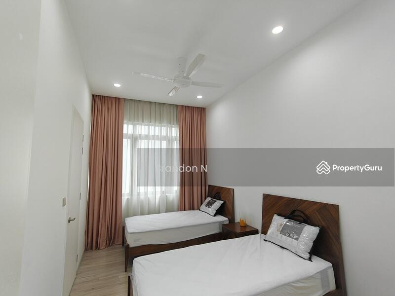 For Rent - PAR 3