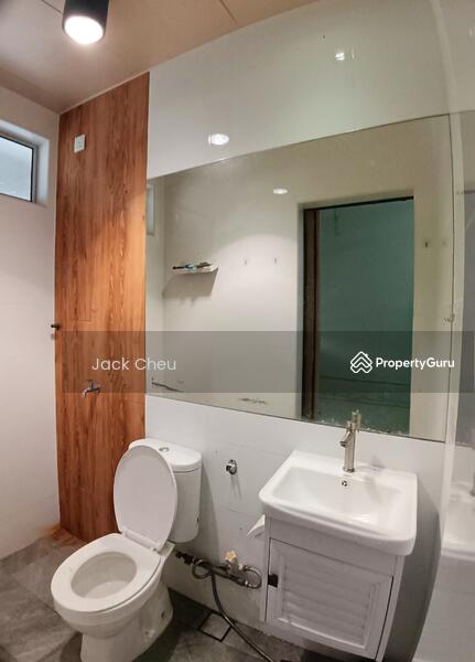 1-storey Terraced House for Rent in Taman Pelangi (Johor Bahru) - Jack Cheu - Bathroom - PropertyGuru.com.my