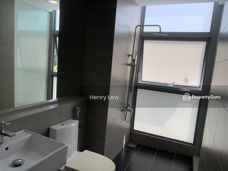 Condominium for Sale at Lakefront Residence - Henry Lew - Bathroom - PropertyGuru.com.my