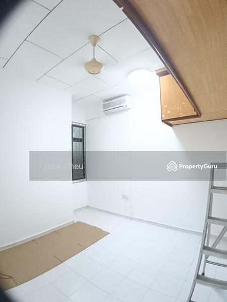 Untuk Disewa - Taman daya