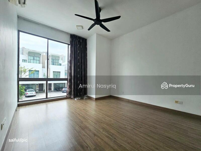 Untuk Dijual - Lake Point Residence