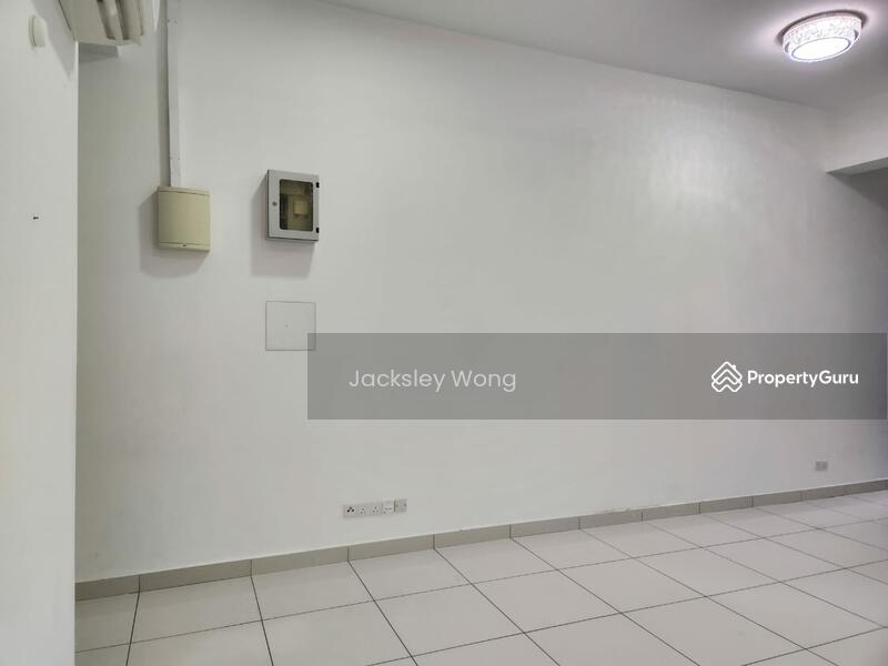Servis Apartment untuk Dijual di Serviced Residence @ 3 Towers - Jacksley Wong - Living Room - PropertyGuru.com.my