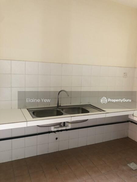 Rumah Teres 3 Tingkat untuk Dijual di Taman Tasik Indah Mewah (Batu) - Elaine Yew - Kitchen - PropertyGuru.com.my