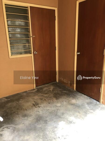 Rumah Teres 3 Tingkat untuk Dijual di Taman Tasik Indah Mewah (Batu) - Elaine Yew - Hallway - PropertyGuru.com.my